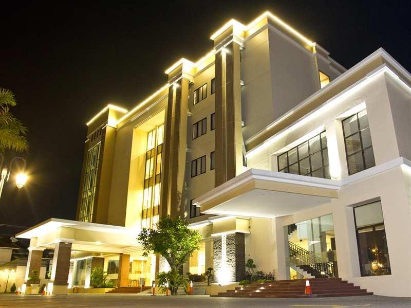 Riss Hotel Malioboro Yogyakarta Exterior photo